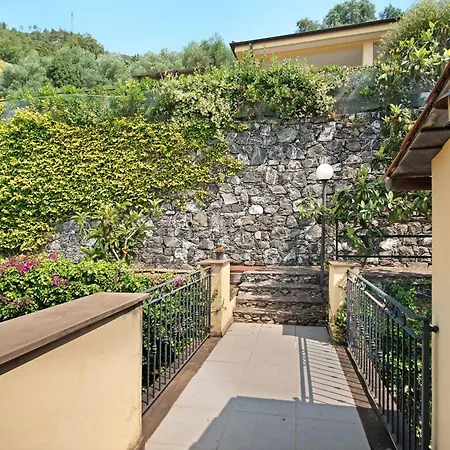 Cio Villa *